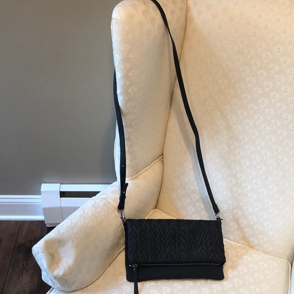 Stella & Dot Waverly Petite crossbody - Picture 2 of 5